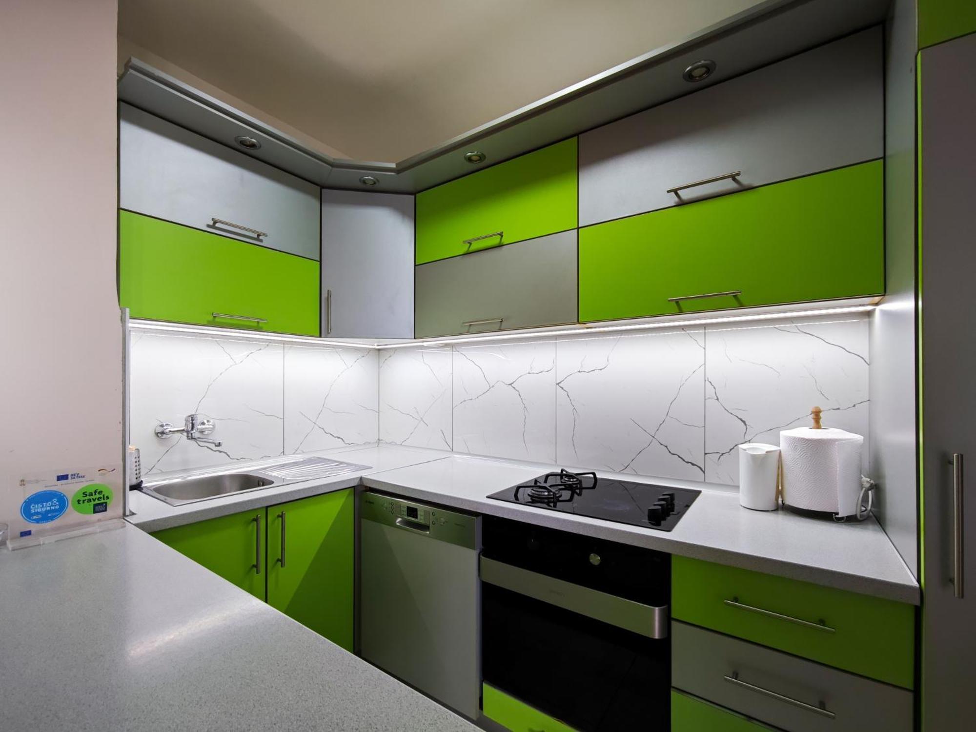 Apartman Julija ドニー・ミラノヴァツ エクステリア 写真