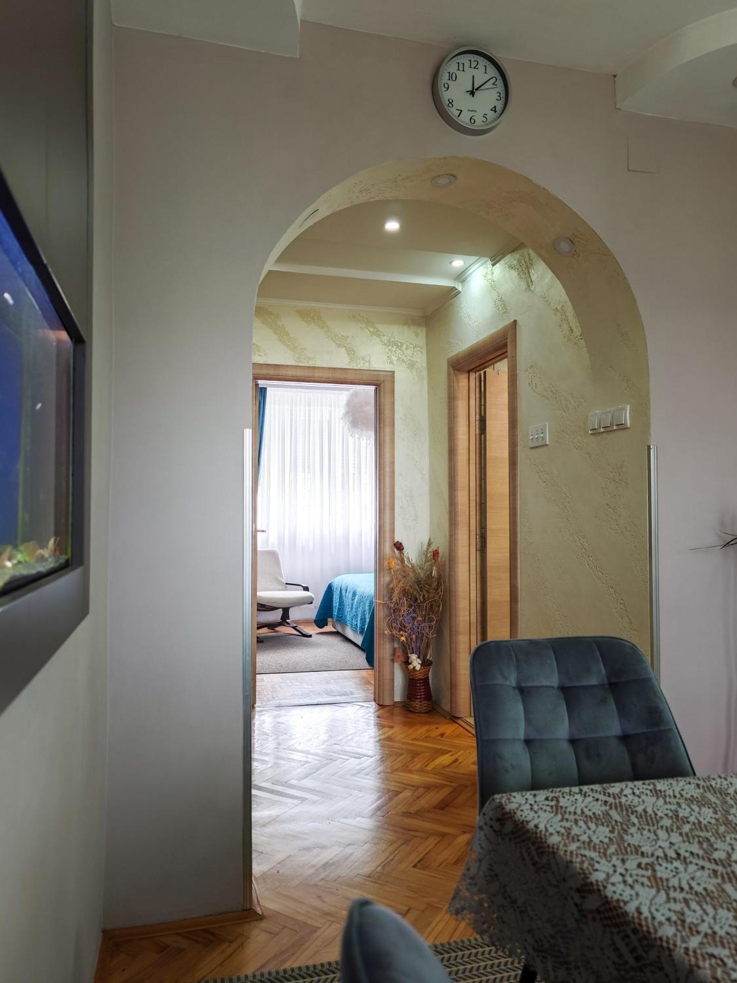 Apartman Julija ドニー・ミラノヴァツ エクステリア 写真