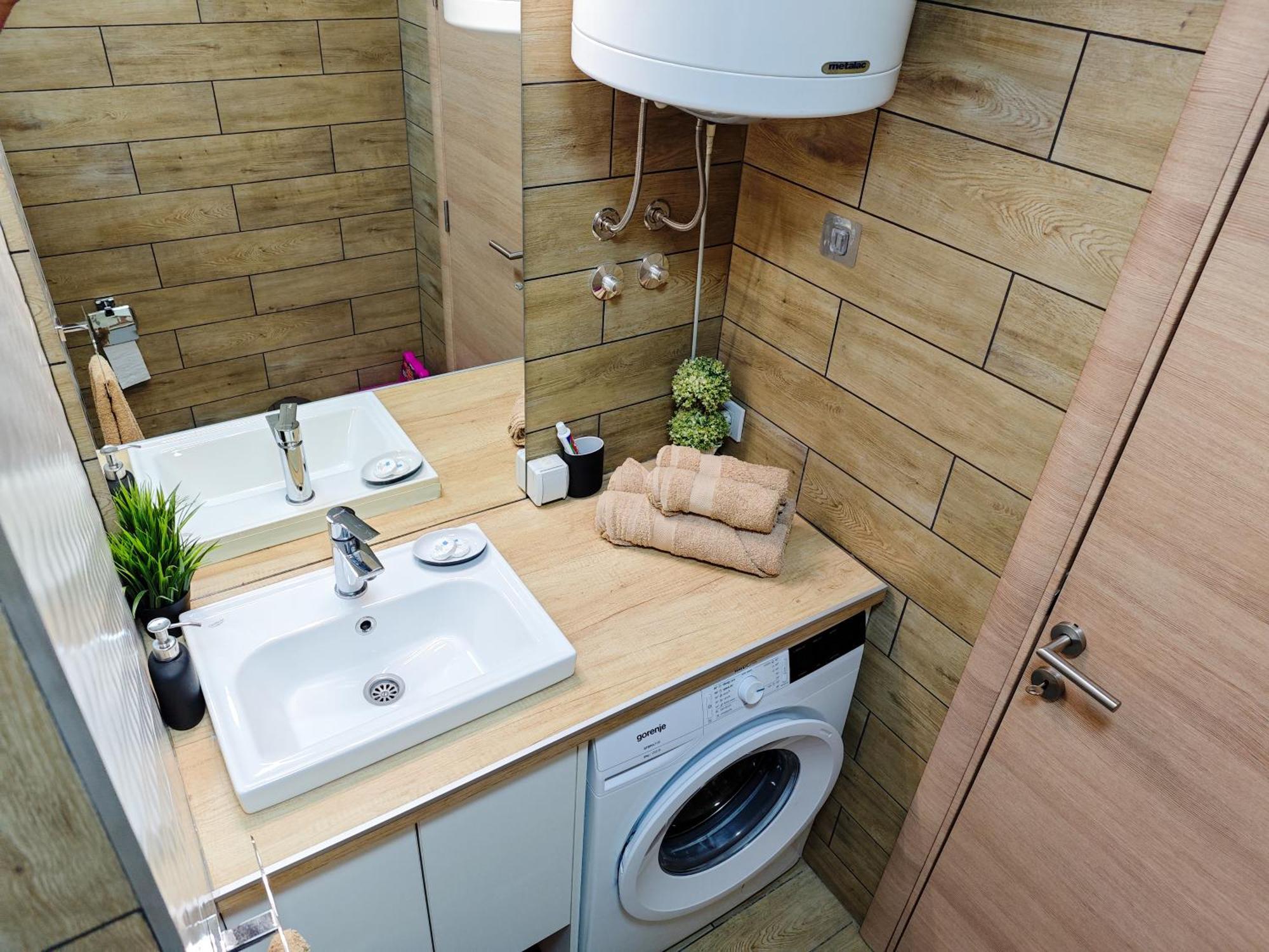 Apartman Julija ドニー・ミラノヴァツ エクステリア 写真